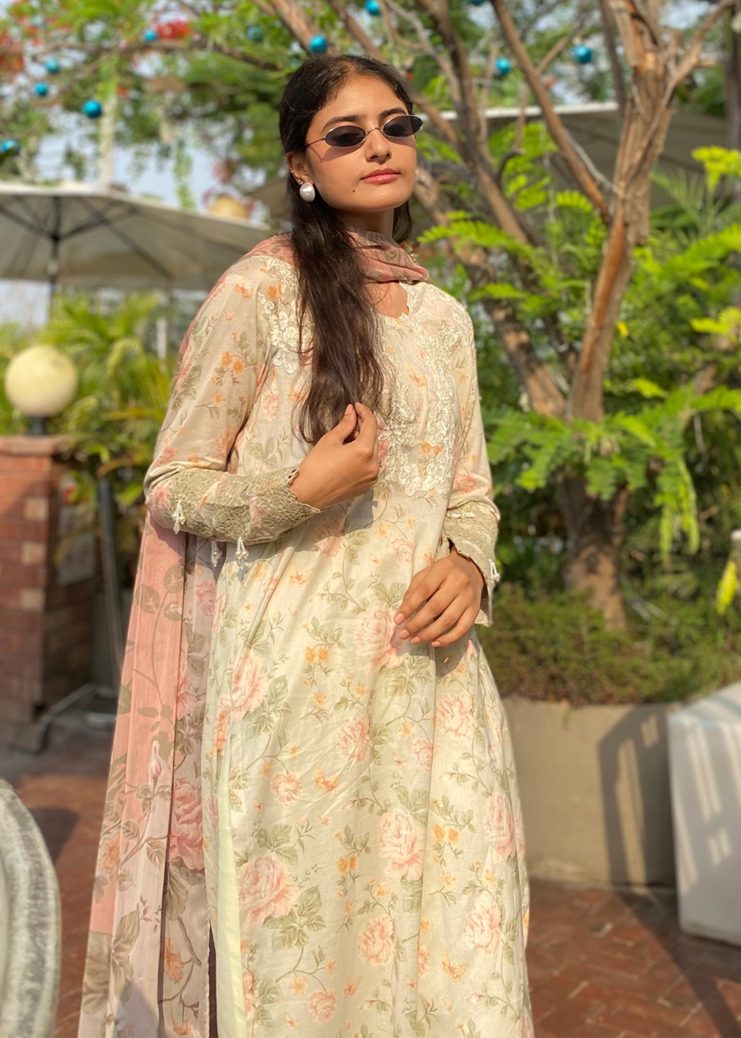 Kanwal (Short Shirt) - Client Diary