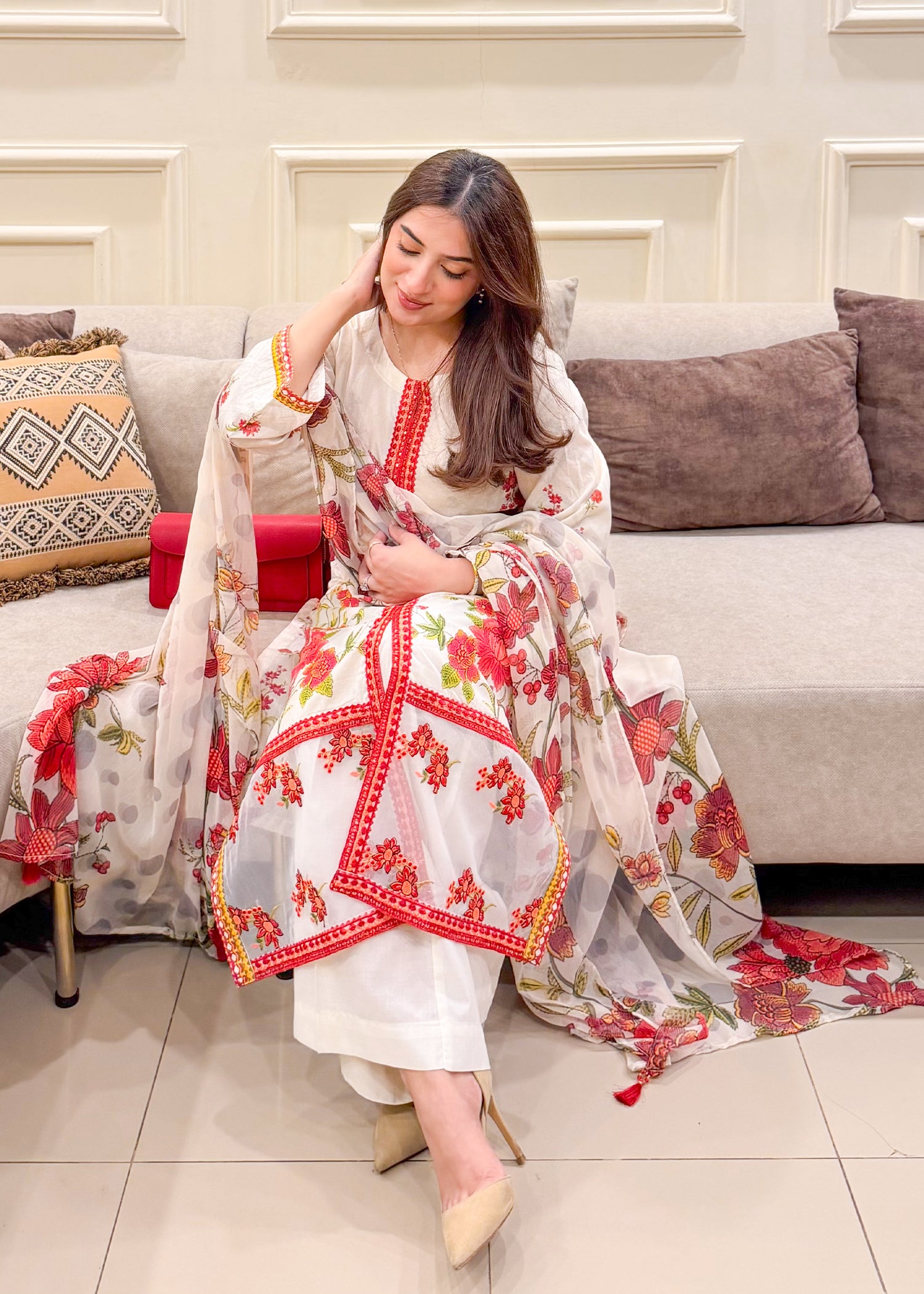 Aimen Hussain - Gul-e-Jaan